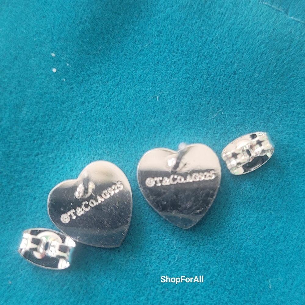 Tiffany and co mini heart earrings - Picture 13 of 14